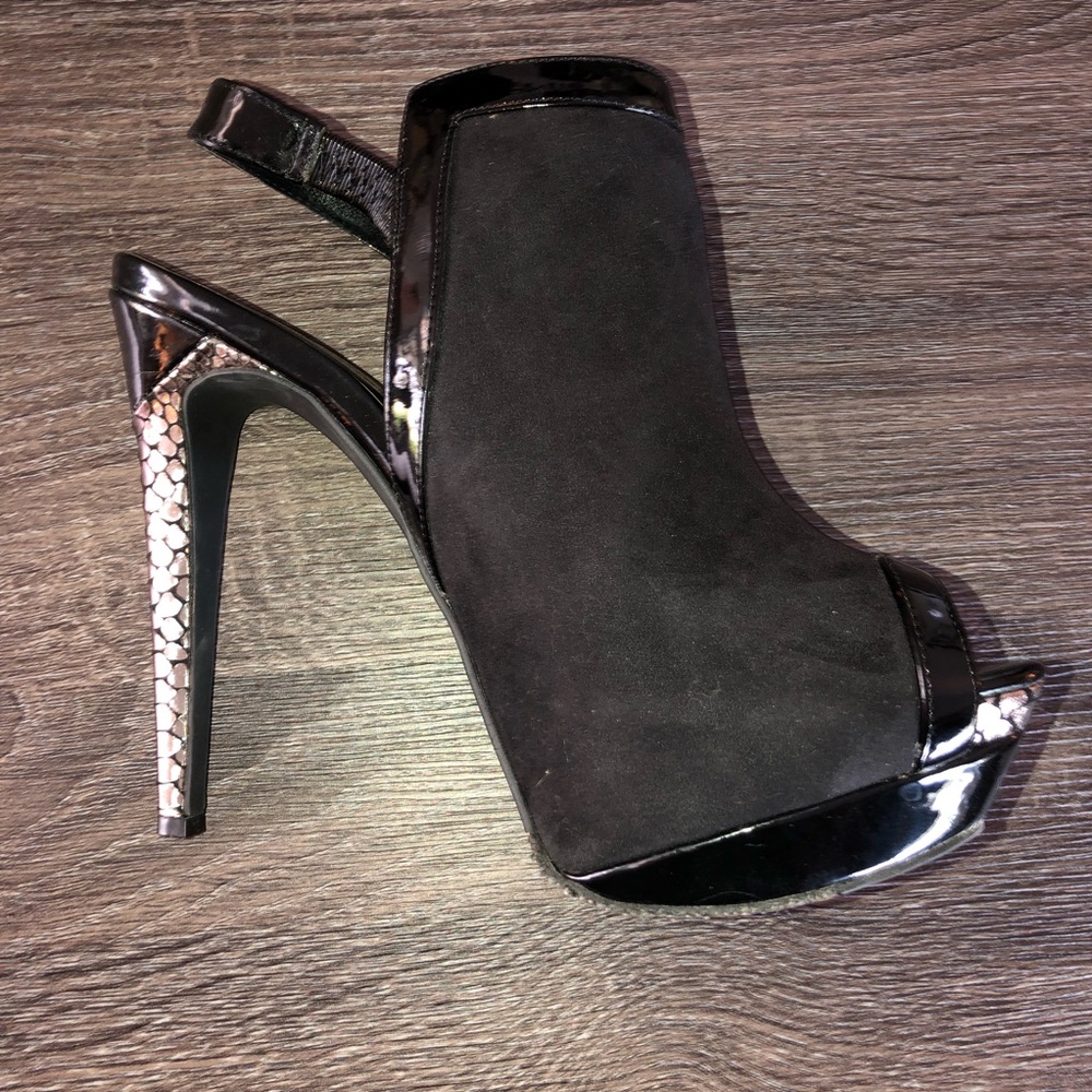 Like new! Platforms